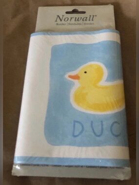 Norwall Yellow Rubber Duck Bath Decorative WallPaper Wall Border